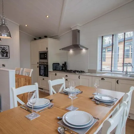 2 Bed In Oc-s32814
