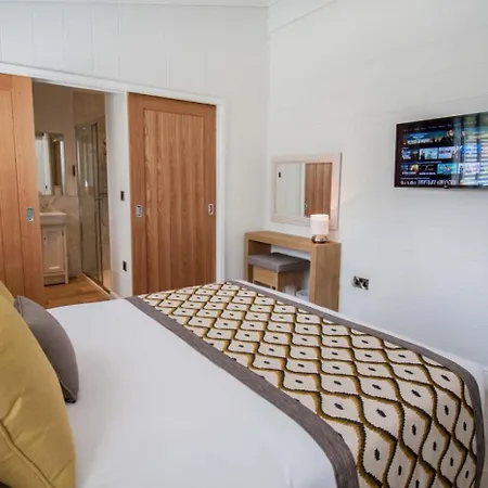 Lodge 2 Bed In Oc-s32814 Pickering