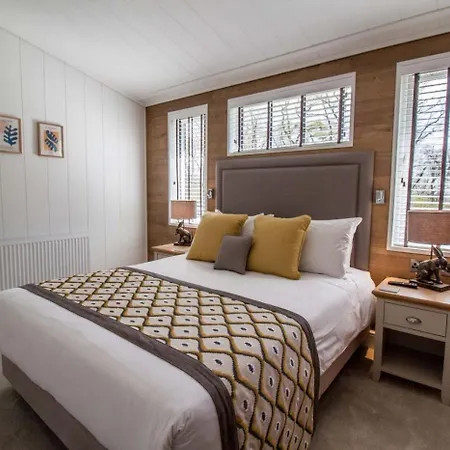 Lodge 2 Bed In Oc-s32814 Pickering